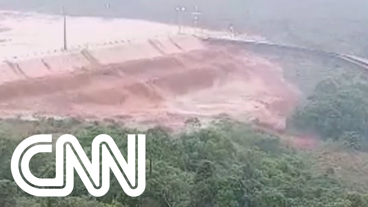 Veja momento em que barragem transborda em Minas Gerais | EXPRESSO CNN