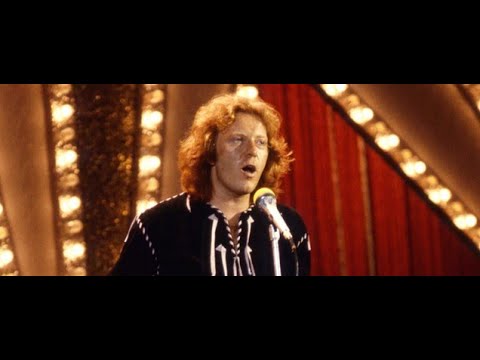 Hurrah Umberto Tozzi con testo in stile karaoke