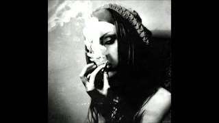 Di Indicator - Les  Innocents