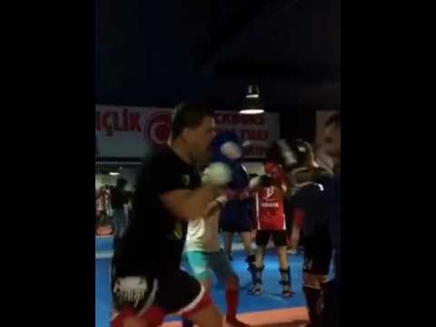 Kickboks Training Umit yilmaz Team