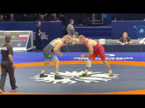 Kyle Frederick SNYDER (USA) df. Zbigniew Mateusz BARANOWSKI (POL)