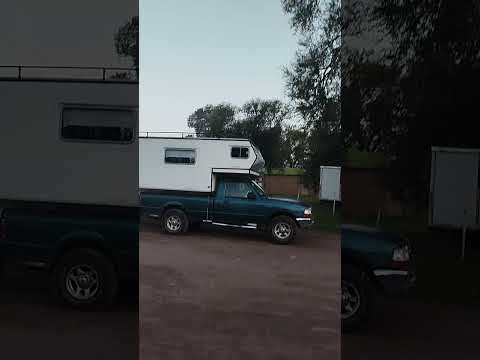 Nos encontramos con otros viajeros que pernoctaron en ese predio sin problemas en Victorica la Pampa