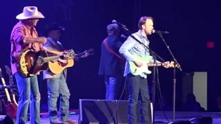 Alan Jackson - So You Don't Have To Love Me Anymore, live at Infinite Duluth, 28 January 2017