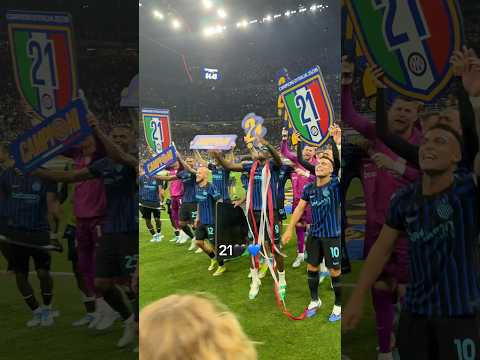 The party is here! 🖤💙🔥 #InterScudetto #seriea