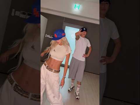 𝑷𝒖𝒕 𝒚𝒐𝒖𝒓 𝒃𝒐𝒅𝒚 with #Minhyuk #Dayoung #DAYOUNG #MONSTAX #MINHYUK #BODY #bodychallenge @MONSTAX