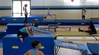 preview picture of video 'allenamento TeamGym di Elina'