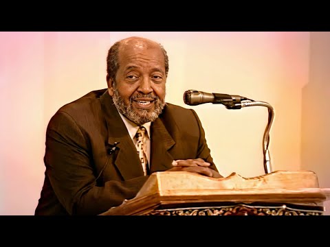 Imam W. Deen Mohammed at Southwest Sectional Imams Meeting