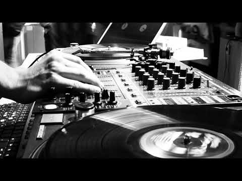 Max Linen - Flashback (D Ramirez Mix)