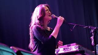 Download lagu Danilla - Ada di Sana Live at PIASE 2108 mp3