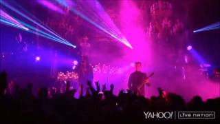 Motionless In White Live on Yahoo - Everybody Sells Cocaine &amp; Abigail (video 7)
