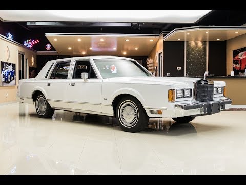1989 Lincoln Town Car (CC-1168550) for sale in Plymouth, Michigan