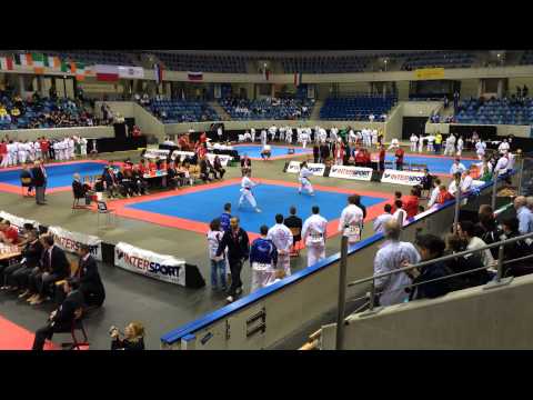 13th SKIF E.C. - Kata Kanku Dai - Visnovsky Thomas Belgium (Aka) VS Röseler Richard Germany (Shiro)