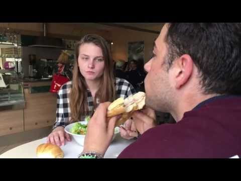 IL CIBO DI OGGI: VEGANI VS CARNIVORI