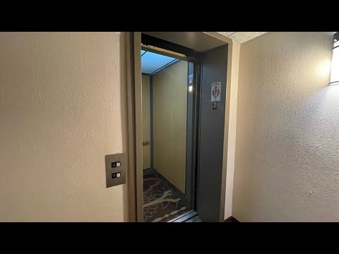 Schindler 300A Hydraulic Elevator @ The AmericInn by Wyndham in Shakopee, MN