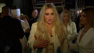 Kesha and Andra Day Backstage at the GRAMMYs | 60th GRAMMYs