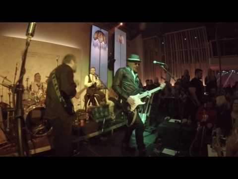 Kolja i  grobovlasnici - Pedofilija