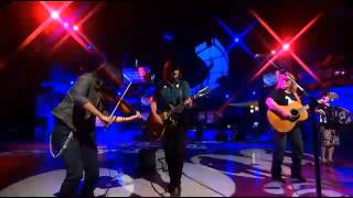 Indigo Girls Perform 'Happy In The Sorrow Key' On GDLA