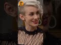 Lisa Eckhart Da Kann Man Ja Gleich Die SS Uniform Ohne Totenkopf Tragen