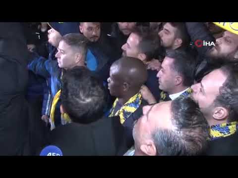 Fenerbahçe, jeni transferi N'Golo Kante'yi Türkiye'ye getirdi
