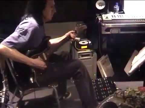 Michael Landau session for Ricardo Sanz with producer Urs Wiesendanger