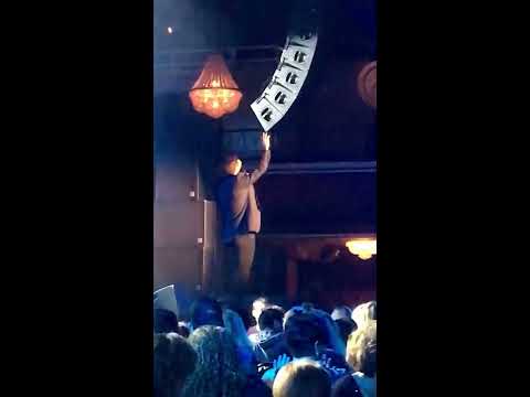 Kostas Martakis--Pes to Nai & Esena Thelo