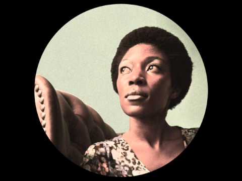 Echonomist - Hysteria feat.  Black Soda (youANDme remix) [RC043] B1