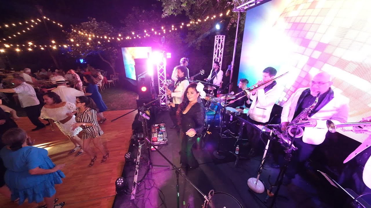 Promotional video thumbnail 1 for Ache de Barrio