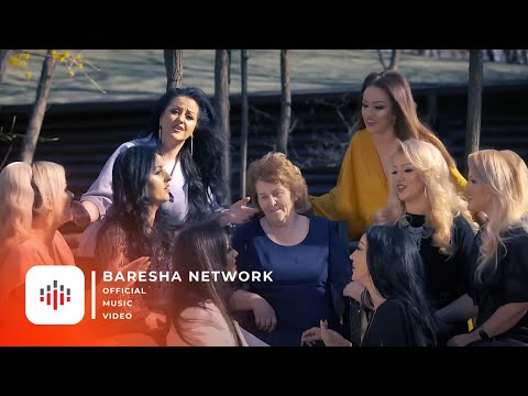 8 Motrat Mustafa - Qika e nanes (Official Video)