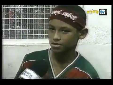 Neymar jogando pela Portuguesa Santista