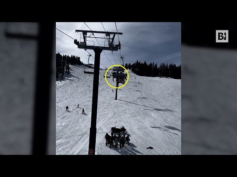 In bilico sulla seggiovia, si lancia e si schianta sulla neve