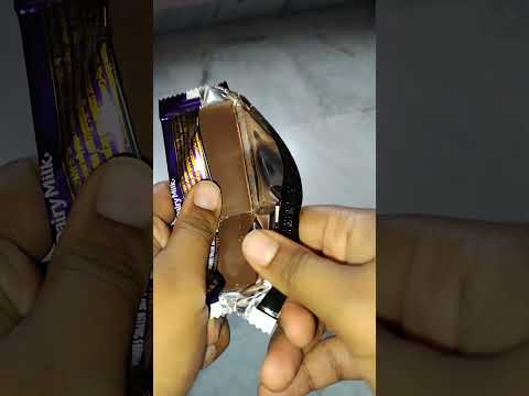 Cadbury dairymilk chocolate #cadbury #cadburydairymilk#chocolate#foodbrands#shortsfeed #citysamosa