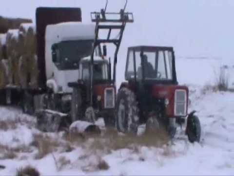 Wyciąganie Tira Zimą Przez 2x URSUS C-360 Mokronosy