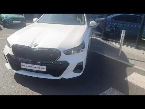 BMW i5 eDrive40 M Sport Pro Saloon - Image 2