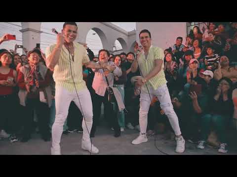 Gran Orquesta Internacional - Golpes en el corazón (10 Años en Vivo)