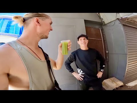 Paraguay's Best Juice Vendor (He Forgot To Charge Me) 🇵🇾