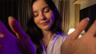 esse ASMR vai te derrubar em 10 minutos (hand movements, sons de boca delicados, pouca fala)