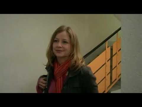 download lagu mp3 mp4 Watch Vier Fenster Online, download lagu Watch Vier Fenster Online gratis, unduh video klip Watch Vier Fenster Online