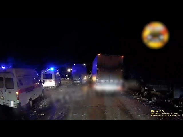 Автобус и большегруз столкнулись в Братске