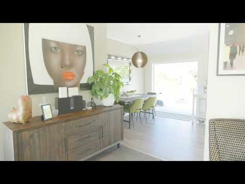 22 Donald Crescent, Karori - Wellington (Anji Foster & Amy Allen)