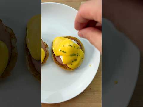 Classic EGGS BENEDICT | #shorts