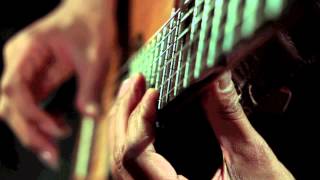 Raul Midón - Invisible Chains (Live)