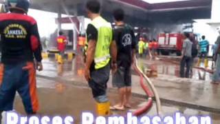 preview picture of video 'Video Kebakaran Di SPBU Pekapuran Amuntai'