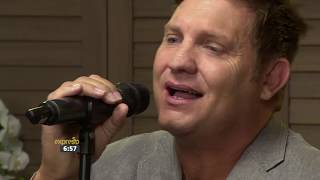 Kurt Darren performs "Laat Die Dansvloer Brand"