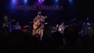 Michael Kiwanuka - Falling (Live in Toronto at The Phoenix Concert Theatre)