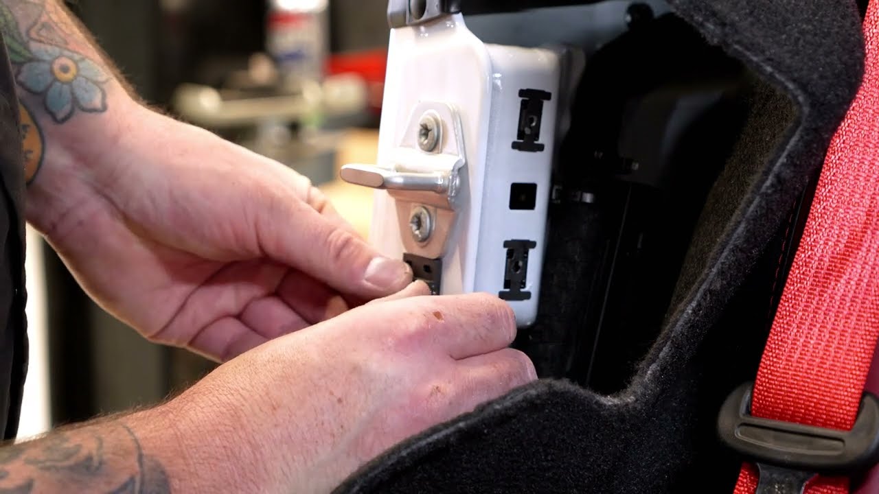 Wrangler JL installation of Step Sliders Gen3