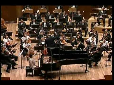 Manuel de Falla - Noches en los Jardines de España (Silvia Navarrete, piano)
