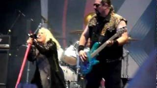 TWISTED SISTER - What You Don&#39;t Know (Sure Can Hurt You) - live in Qstock 2011