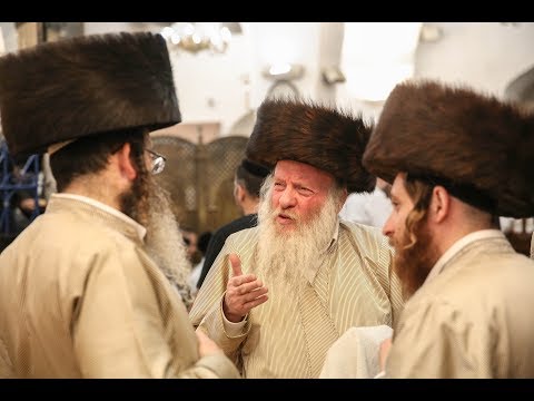 האדמו''ר מלעלוב במירון  - Lelover Rebbe