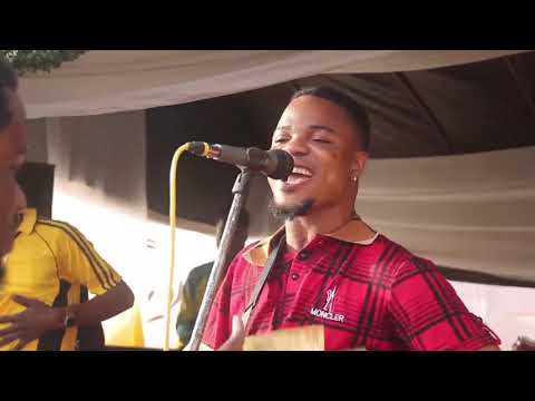 unity o Aigbe live on stage               Akugbe please watch , share and subscribe to omesi tv