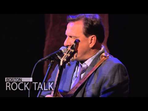 Ellis Paul - "Chasing Beauty" (Live at Boston Rock Talk)
